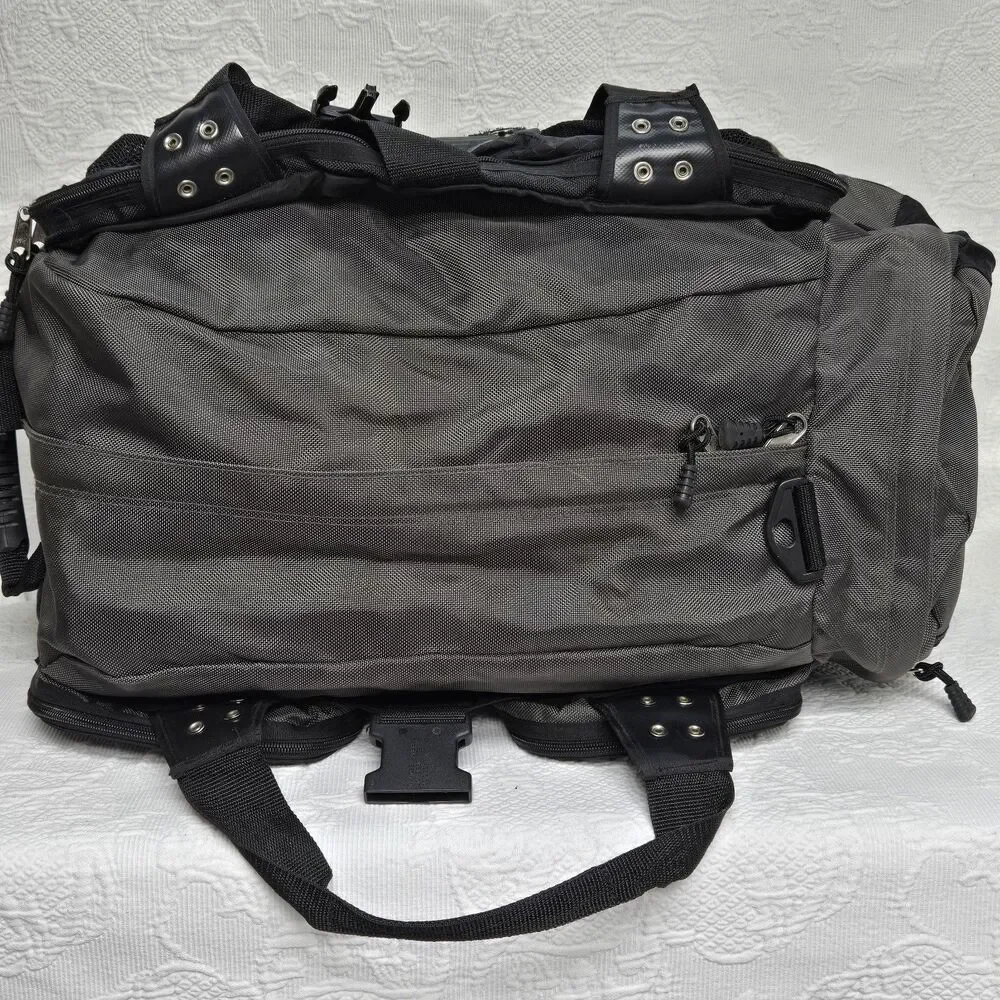 Oakley Icon 2.0 Software Grey Canvas Leather Handle Large Duffle Bag Y2K