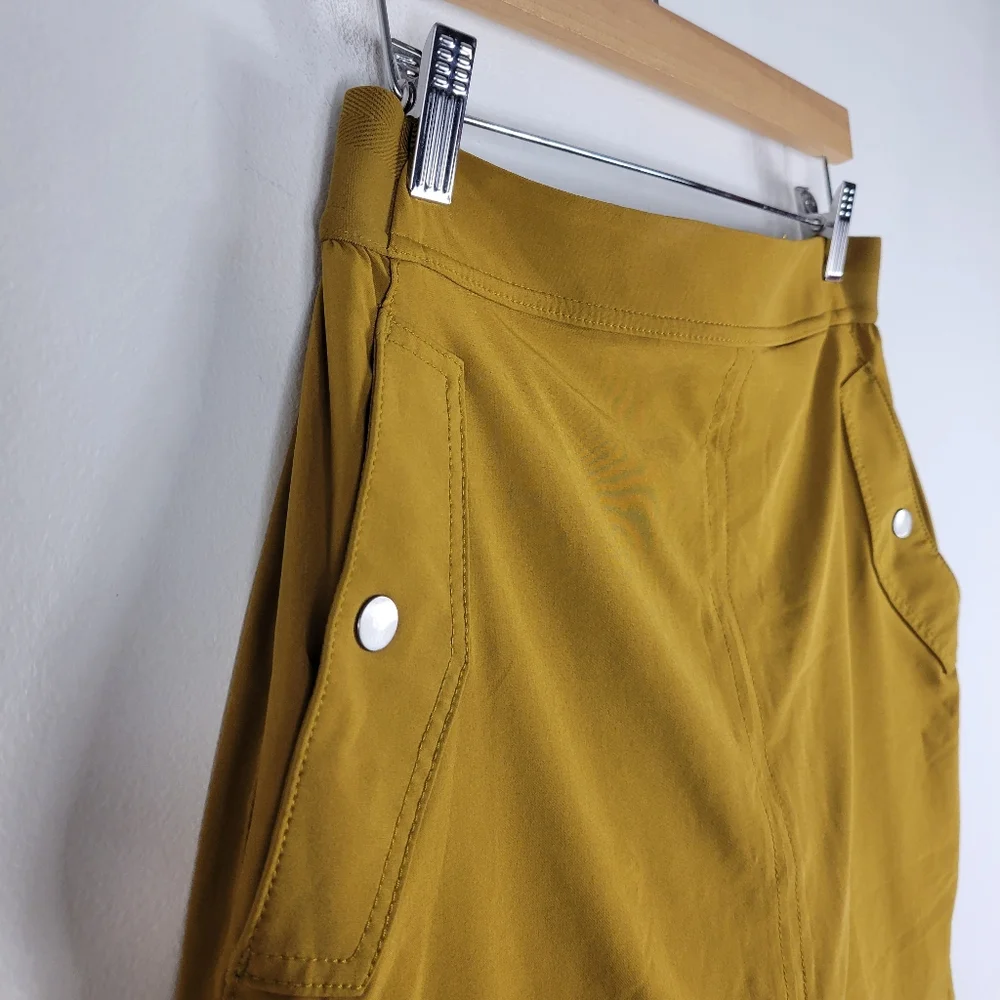 Athleta Vienna High Waist Snap Button Pocket Cargo Skort Skirt
