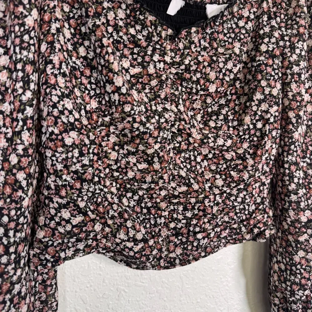 Astr label top
