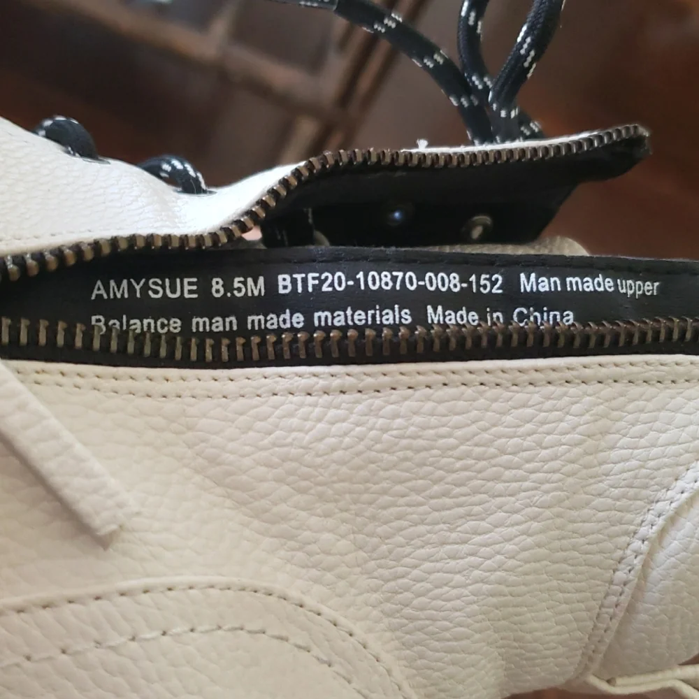 BearTraps AmySue Boots In Cream Size 8.5