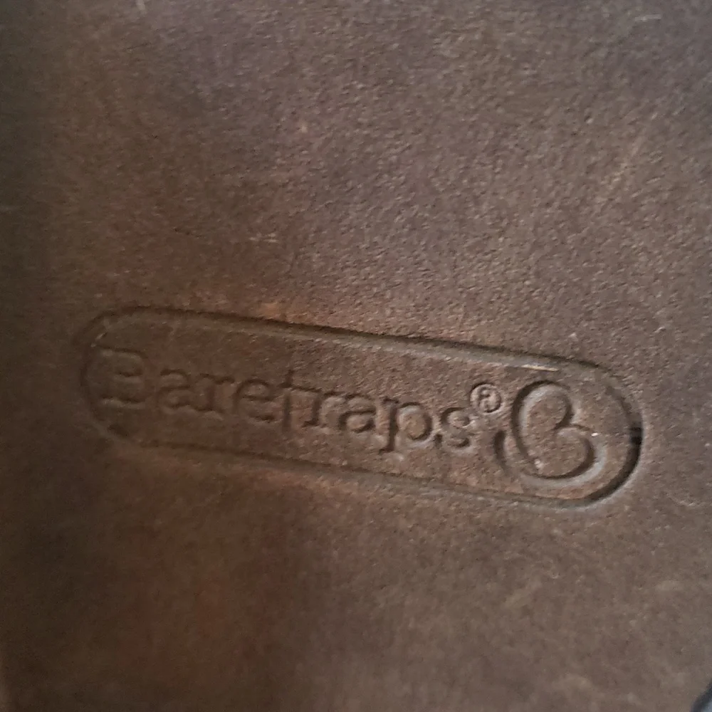 BearTraps AmySue Boots In Cream Size 8.5