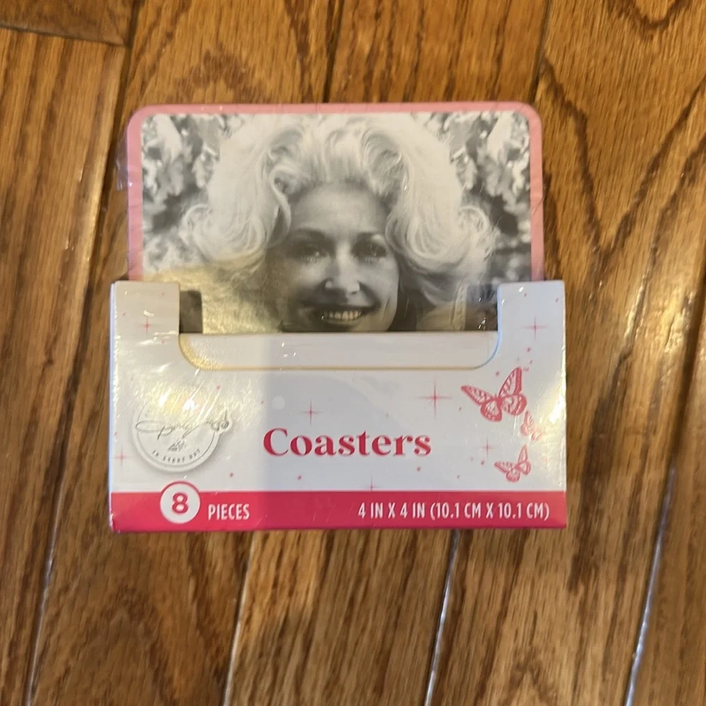 Dolly Parton celebrate style