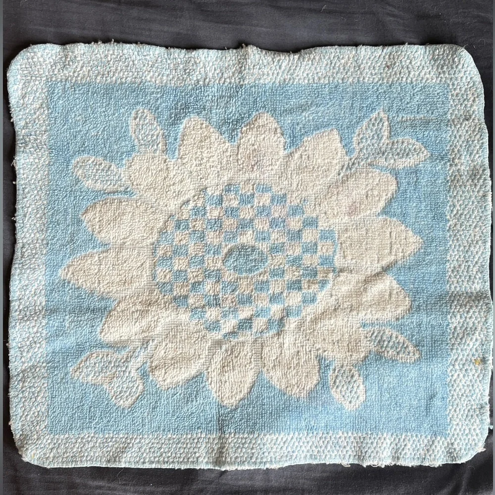 Vintage Washcloths Cotton Terry Towels 60s 70s Flower Power Retro Bath Floral
