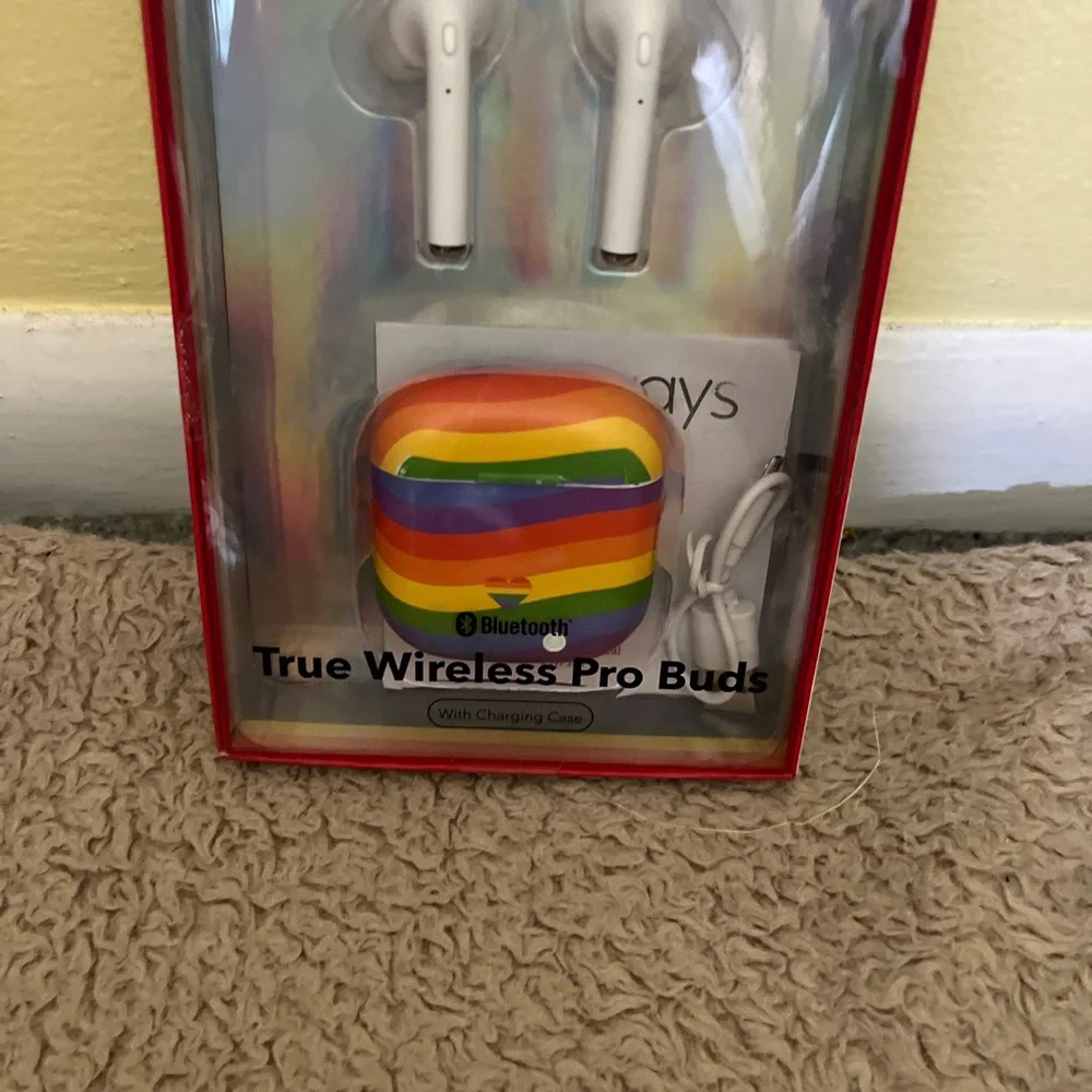 Colorways featuring functionality wireless