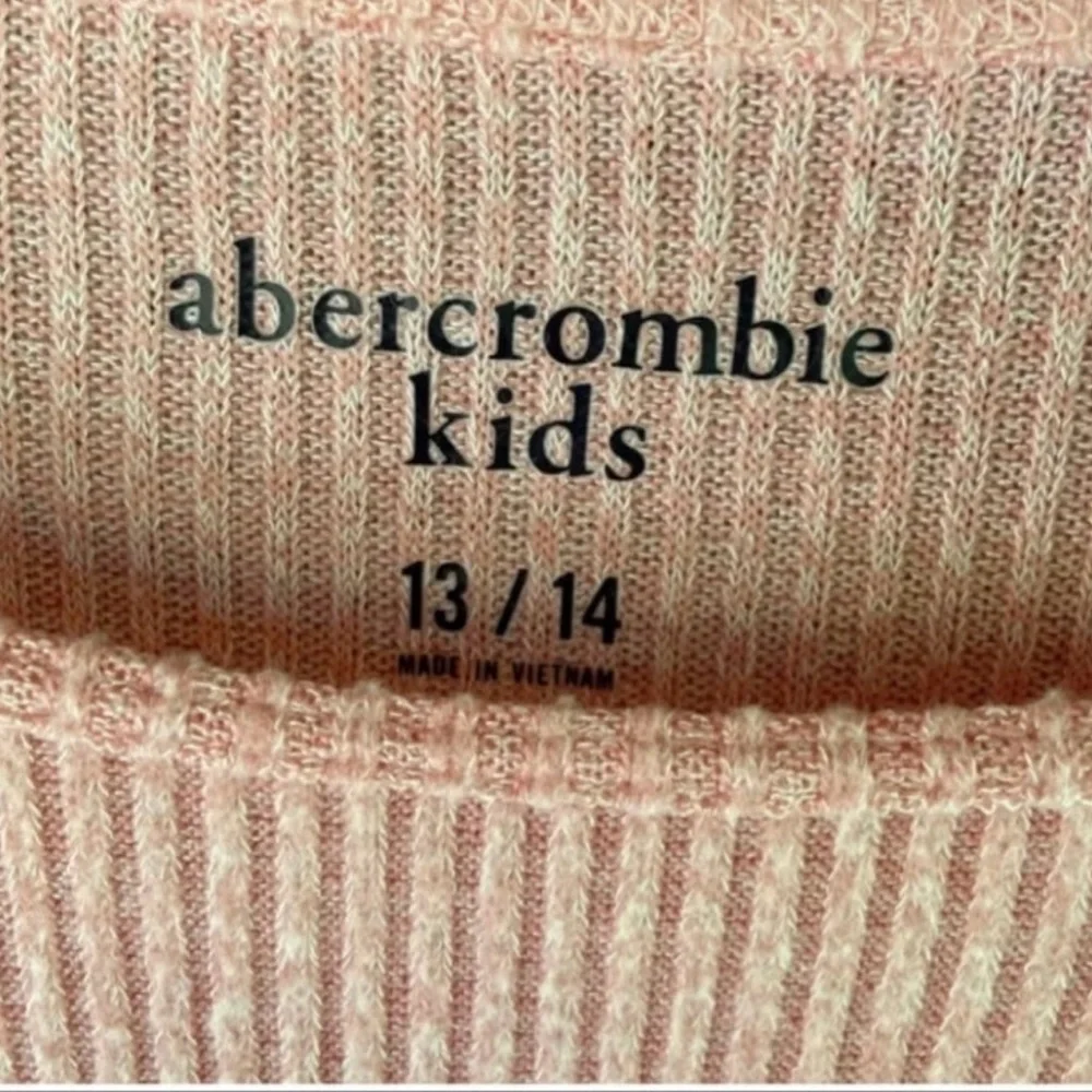 Abercrombie & Finch Girls Pink Light Weight Sweater Top - Size 13/14