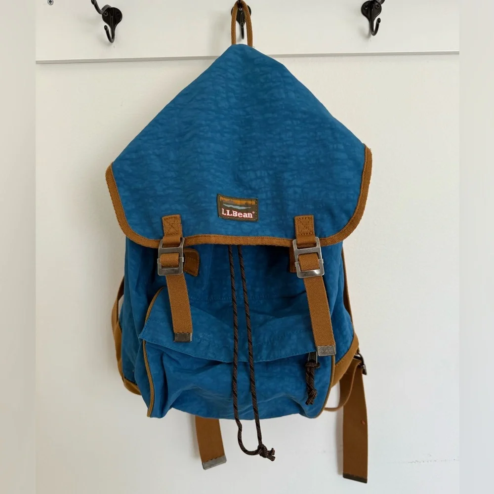 L.L. Bean stylish bean