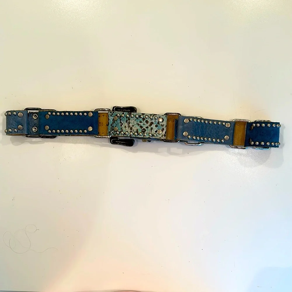 New Leatherock Suede and Leather Studded Blue Leather Belt. Size L36.