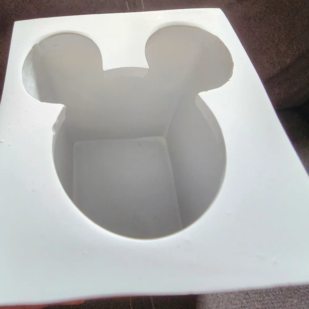 Disney details crisp os