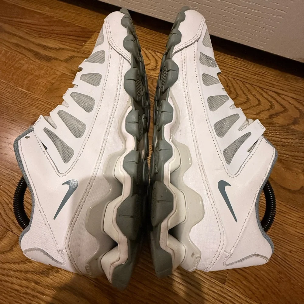 Nike Reax women’s size 8