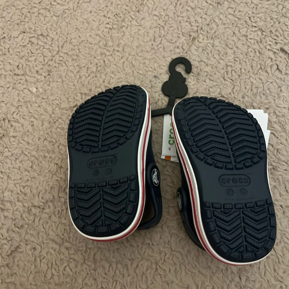 CROCS durable navy