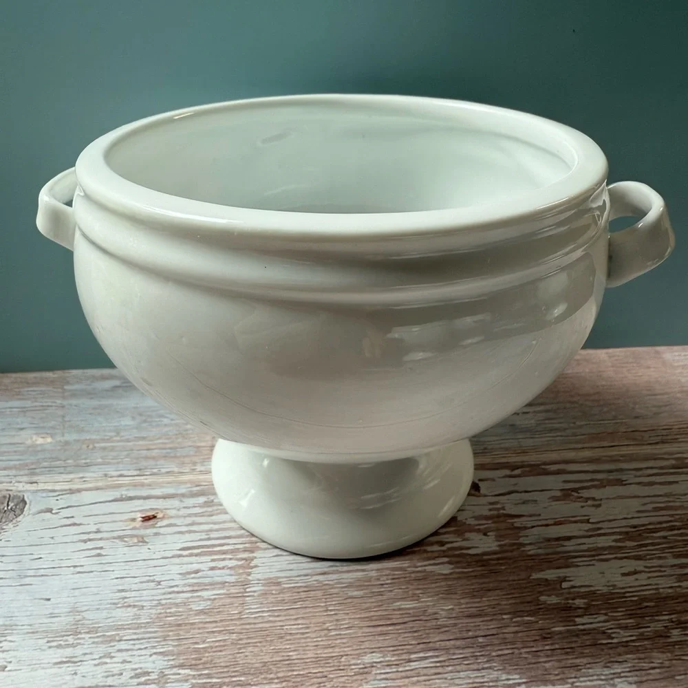 Crate & Barrel White Ceramic Soup Bowls with Handles (set of 4)