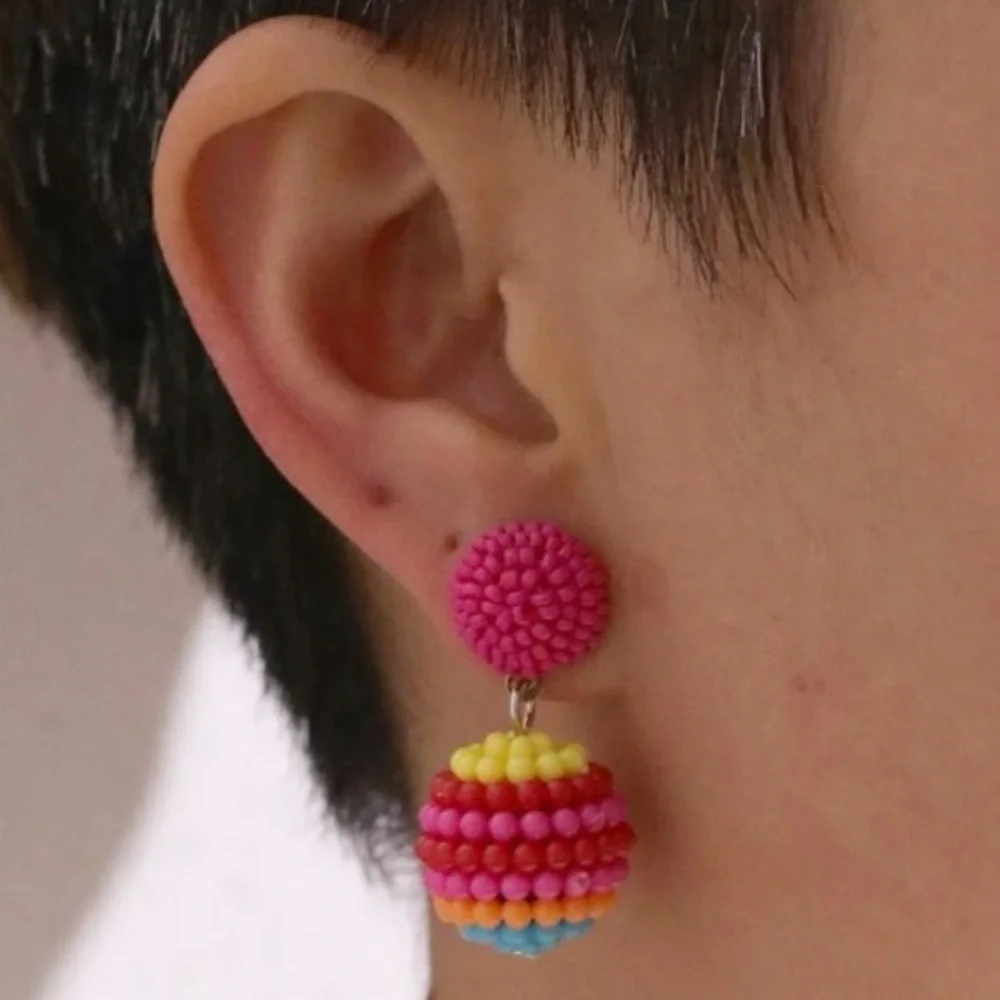 N/A these earrings