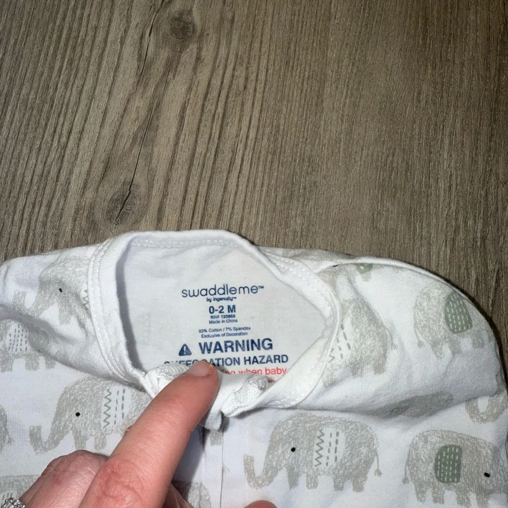 SwaddleMe Elephant Print Baby Swaddle 0-2 Month Unisex