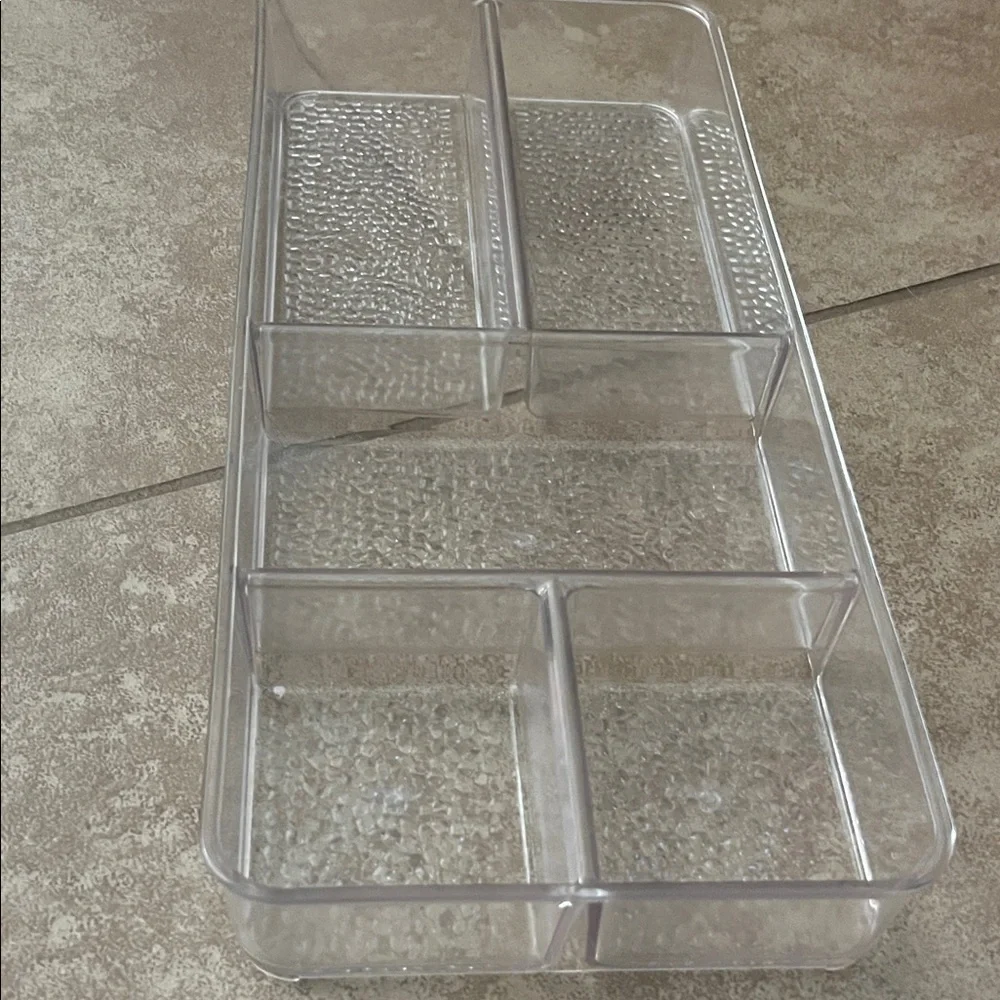 N/A clear acrylic