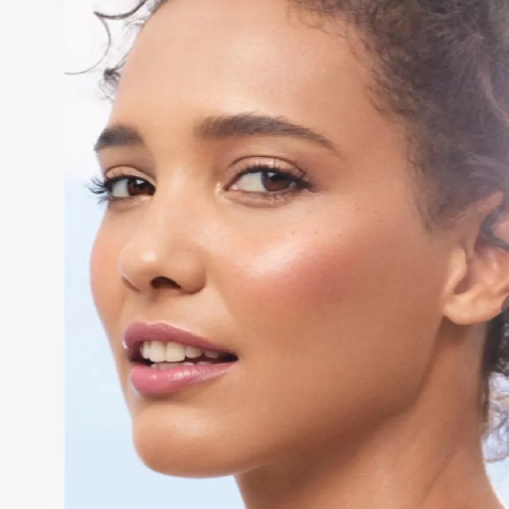 laura mercier brand new