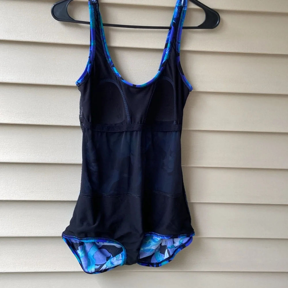 unbranded stylish fully