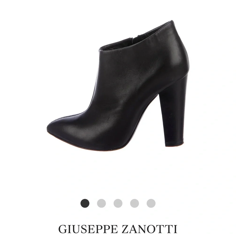 Giuseppe Zanotti giuseppe zanotti