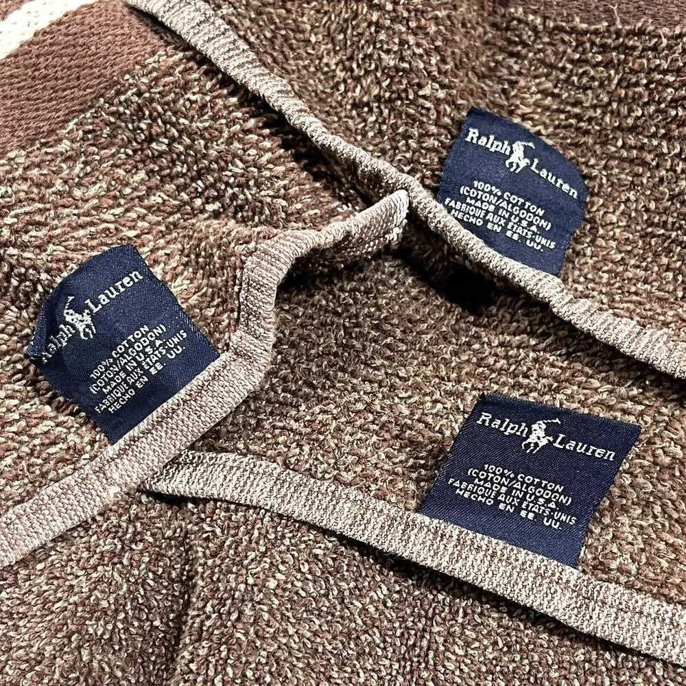 Ralph Lauren set includes