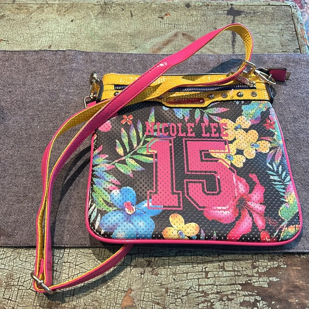Nicole Lee women bag travel bag crossbody number 15