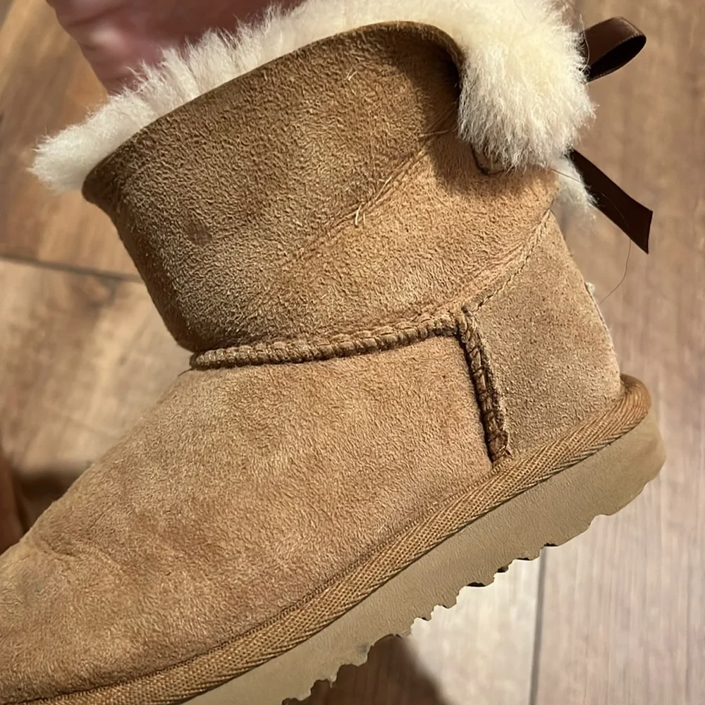 UGG Mini Bailey Bow II Boot for Toddler Girl, size 10