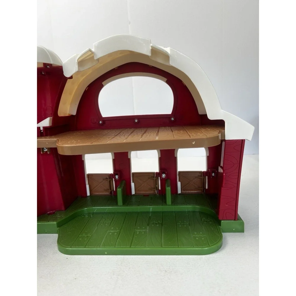 Vintage Fisher Price Hinged Red Barn Little People Farm W/Farmer & 5 Animals