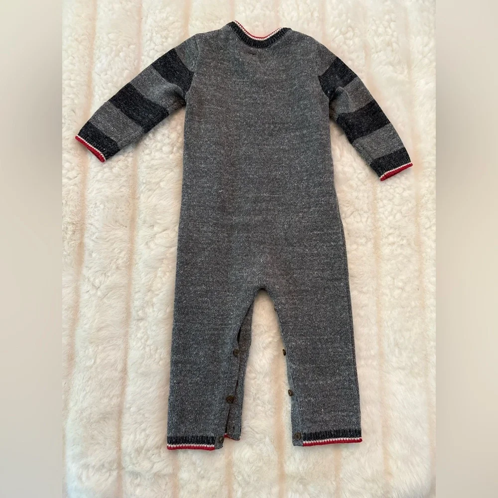 GAP cozy gray