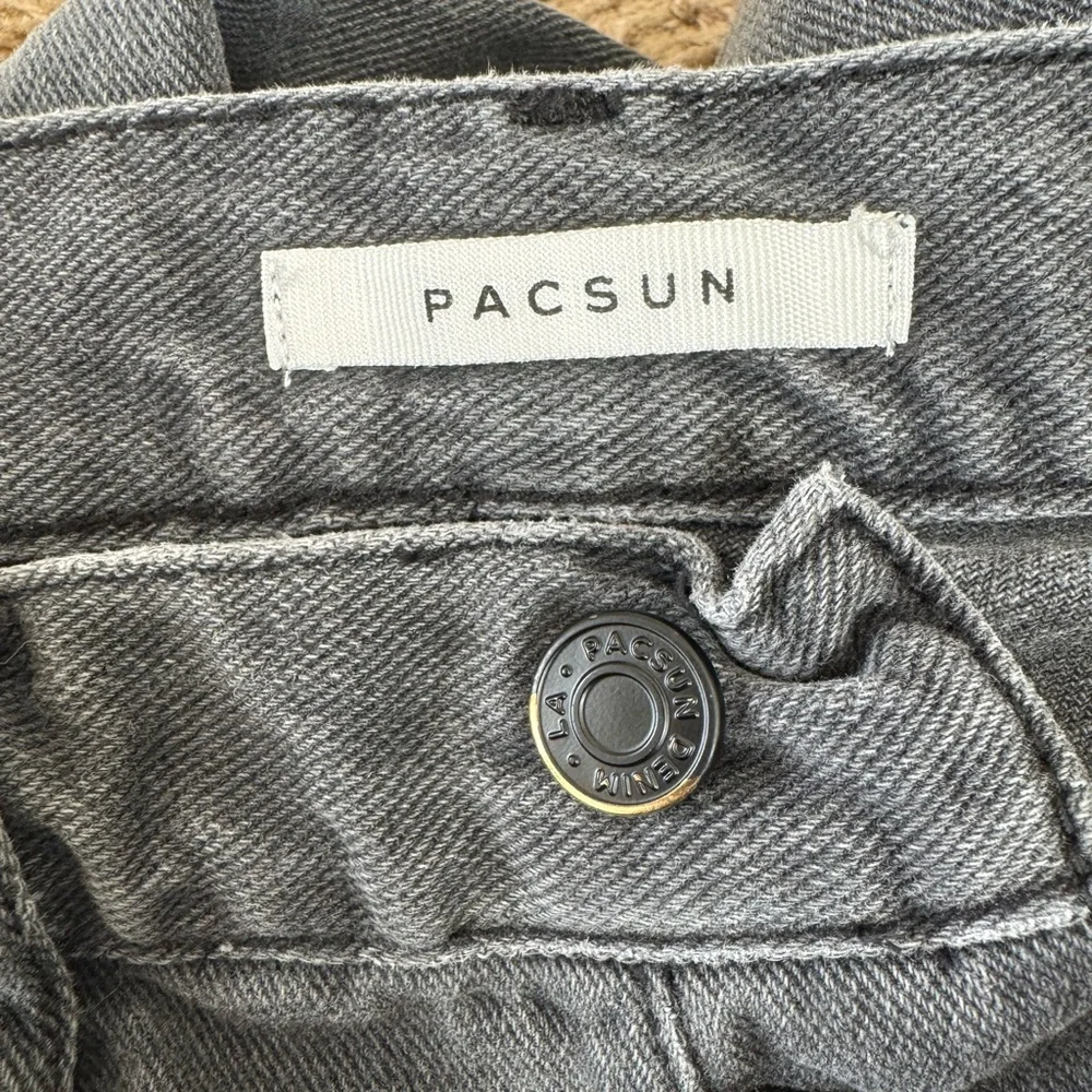 PacSun gray black