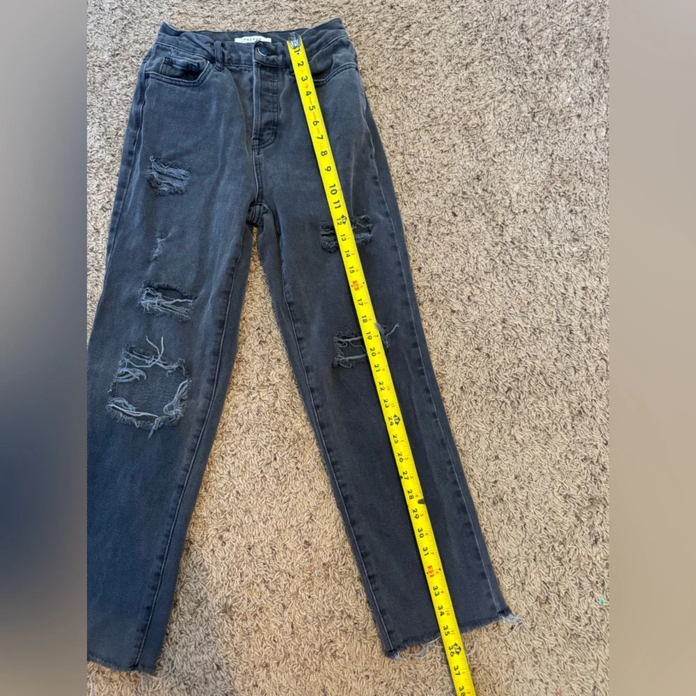 PacSun gray black