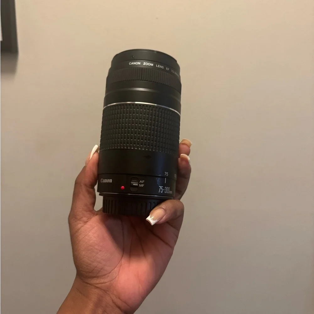 Canon Black and Silver Telephoto Lens