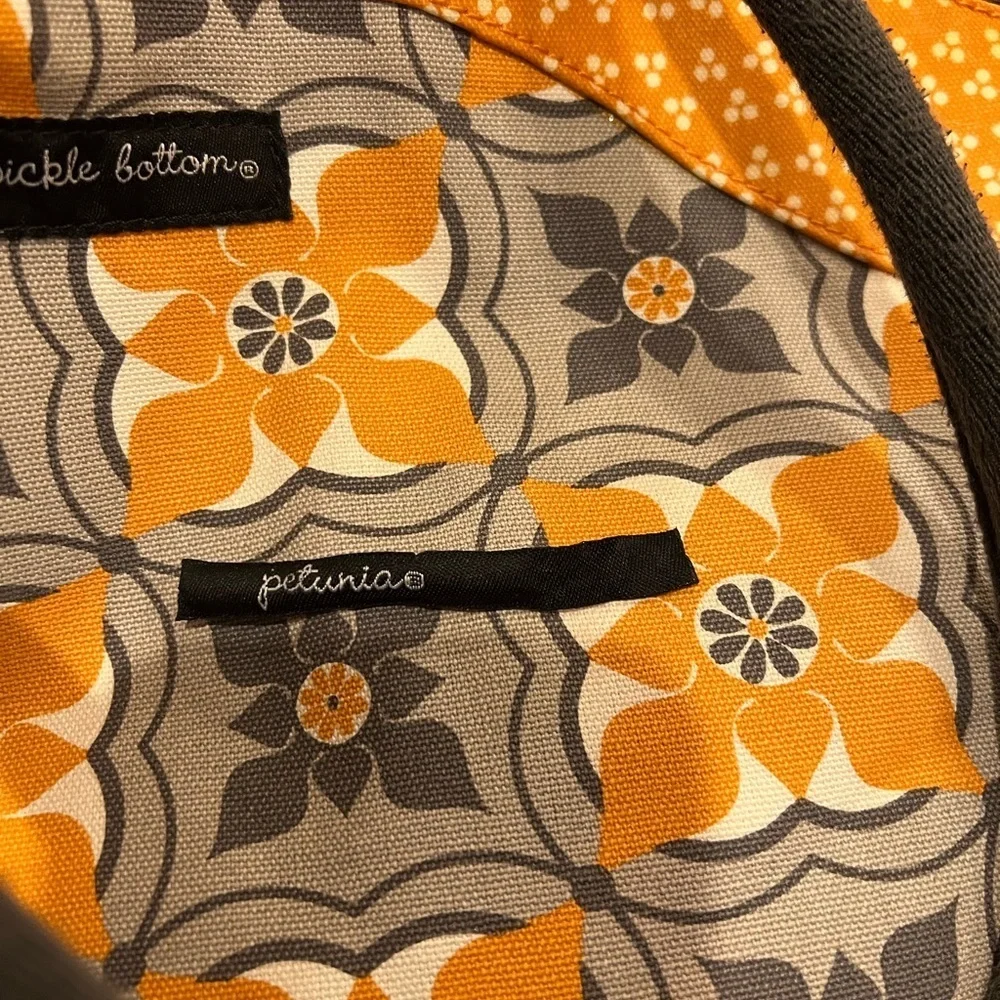 Petunia Pickle Bottom this bag