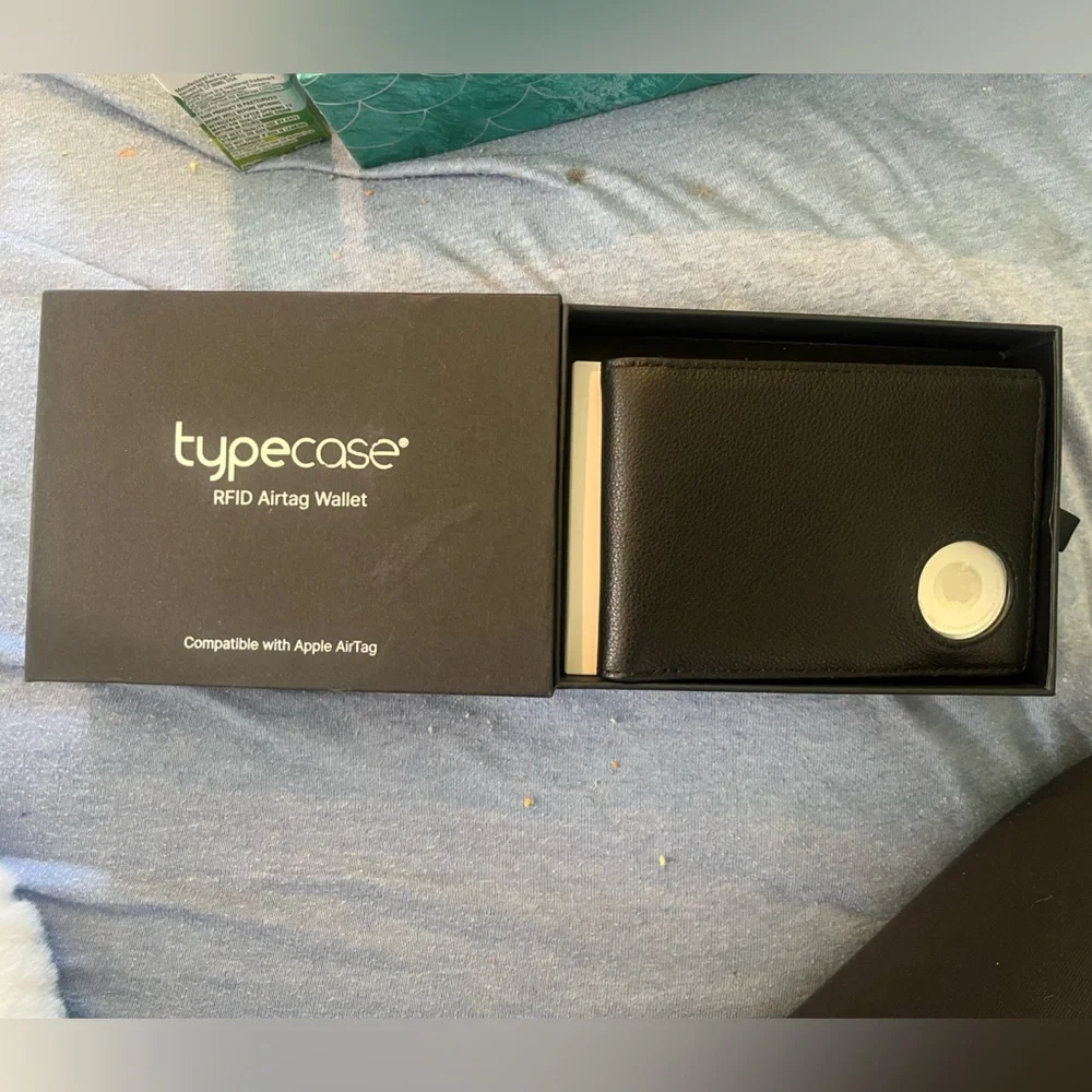 *BRAND NEW/ UNUSED 🆕* Typecase RFID Airtag Wallet WITH Apple Airtag