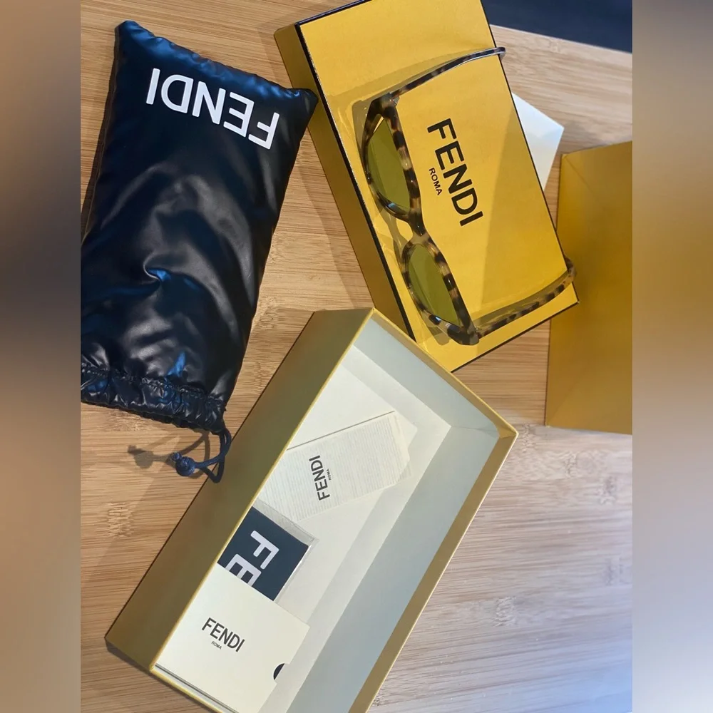 Fendi 52mm cat