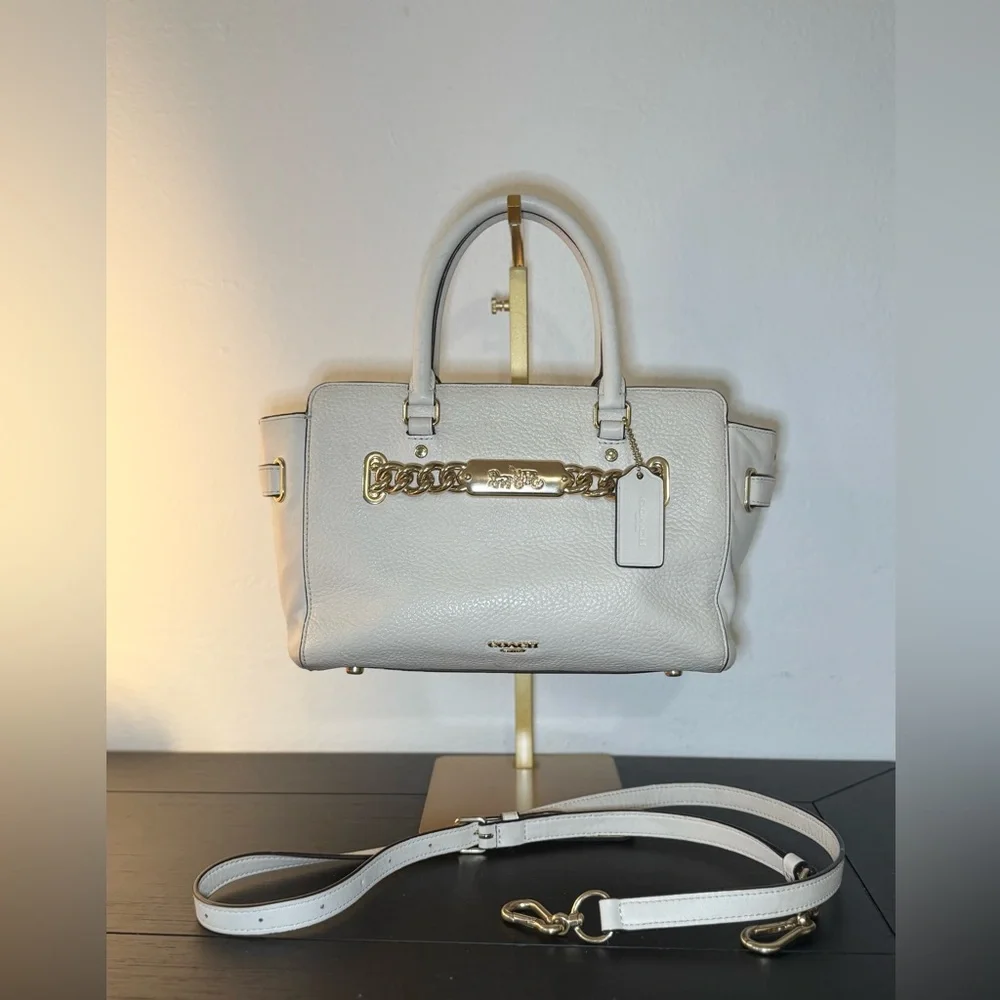 Coach Blake 25 Chalk White Pebbled Leather Crossbody Bag Gold Chain
