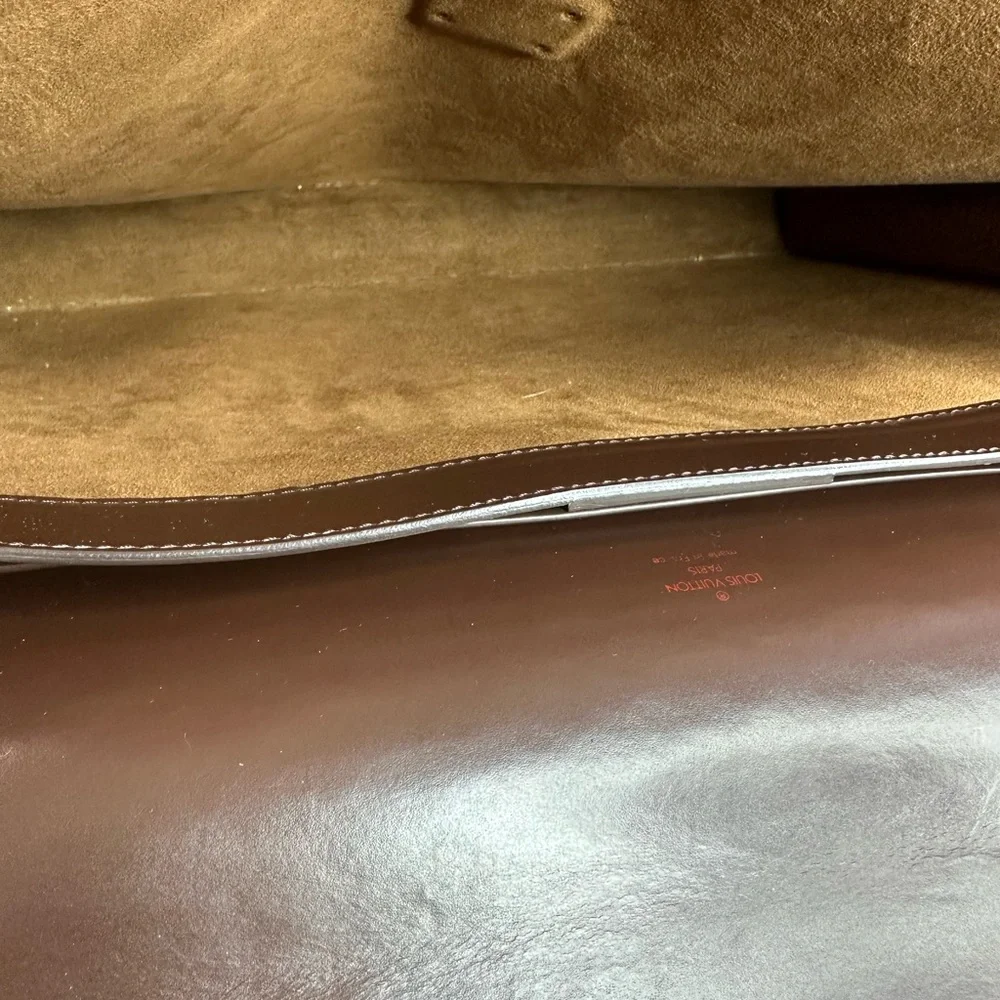 Louis Vuitton sophisticated louis
