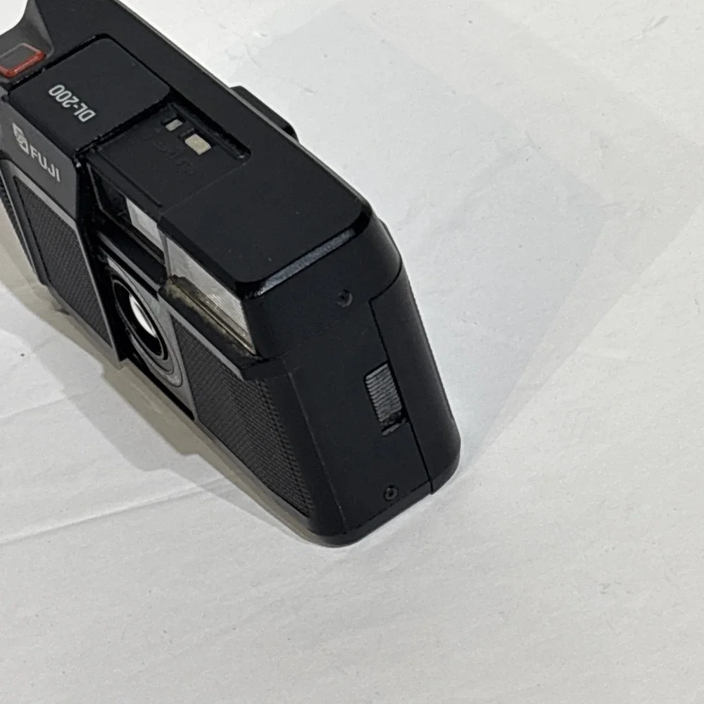 Fuji DL-200 Date Black Point Shoot Film Camera Untested Version 1 DX Pre-winding