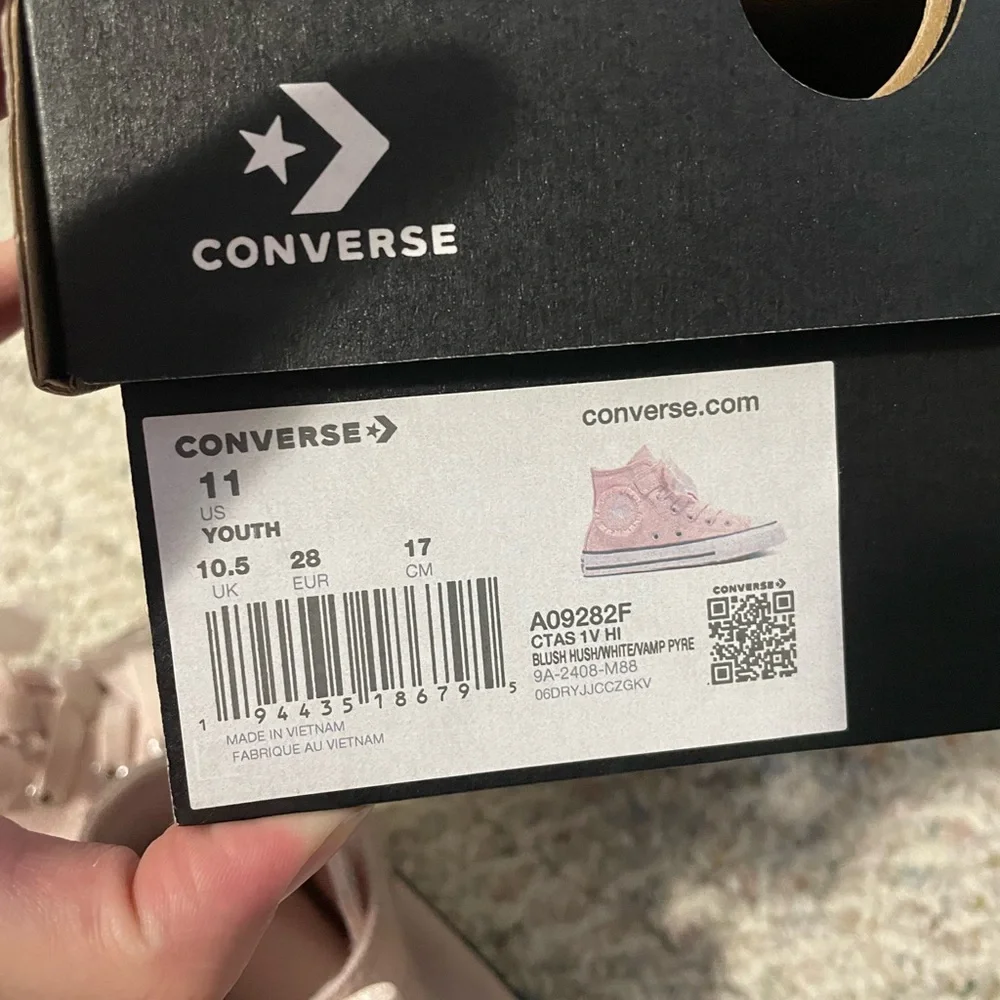 Converse Light Pink High-Tops with Bow Accents 🎀