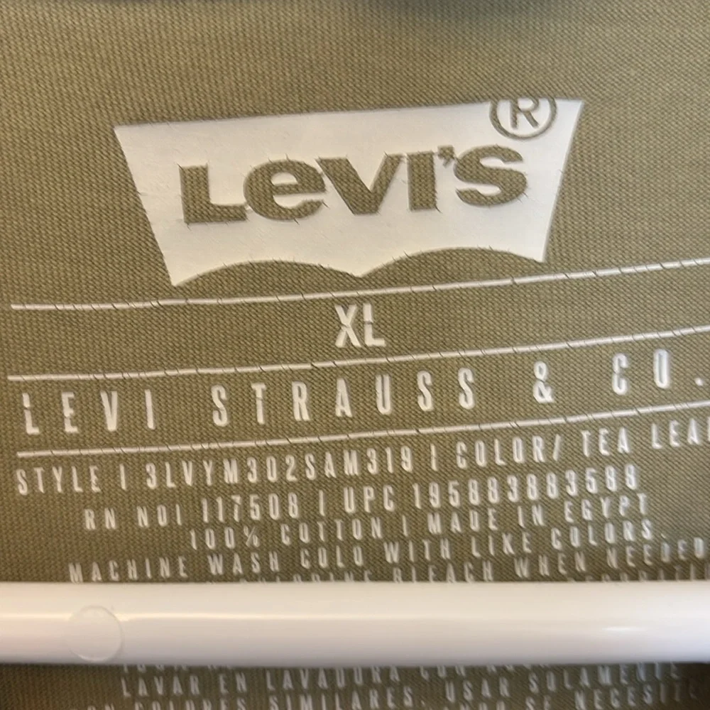 Levi's Desert Graphic Olive Tee