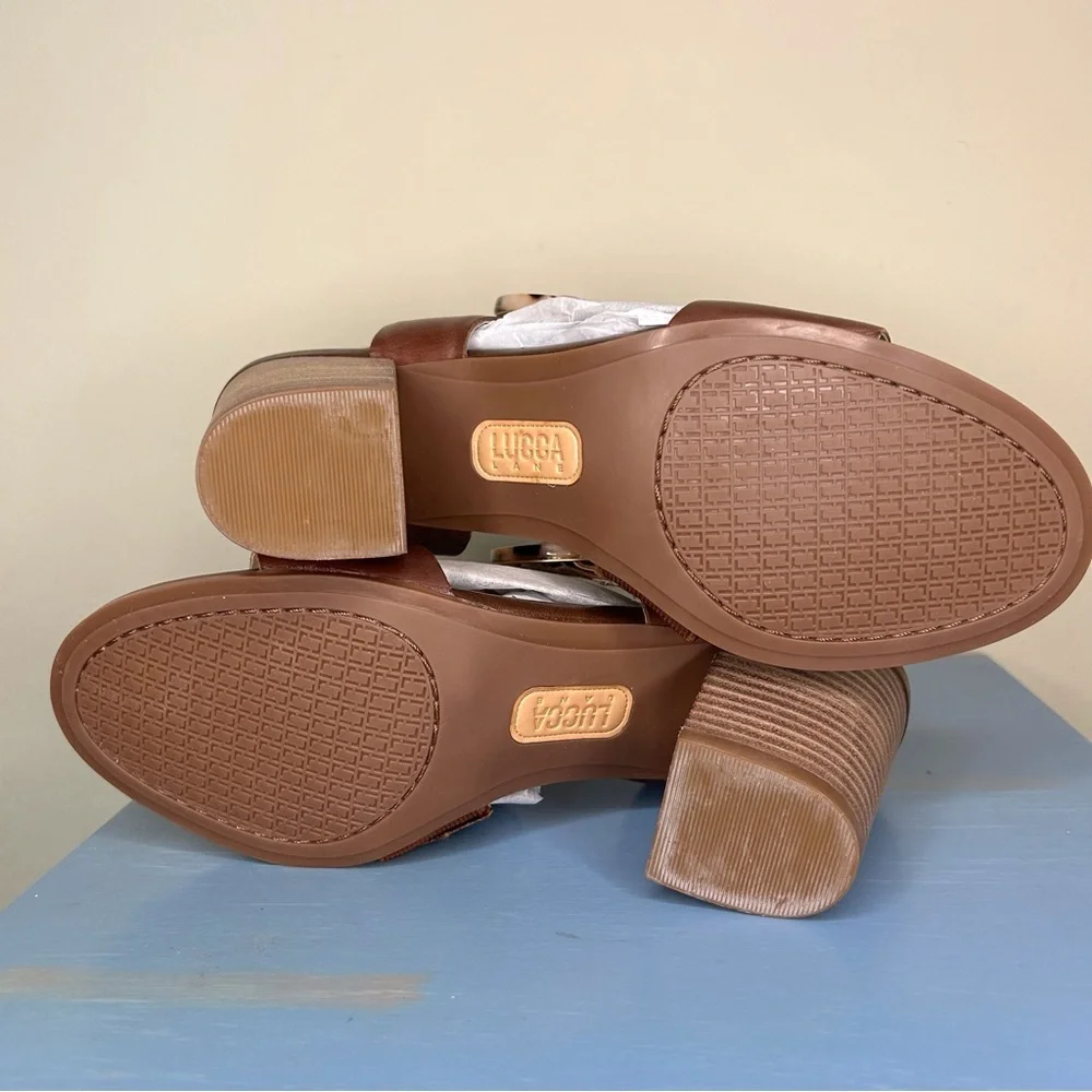 Luca Lane buckle decorative footbed