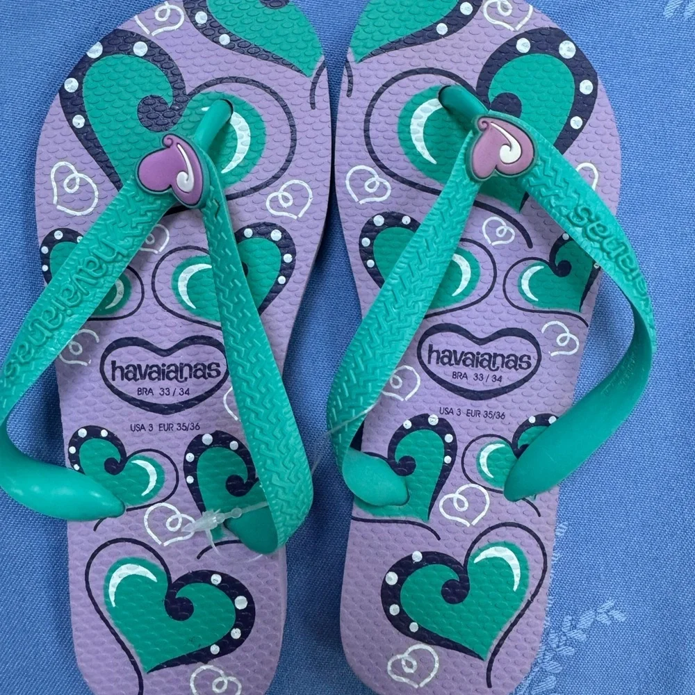 Havaianas unbelievably cute