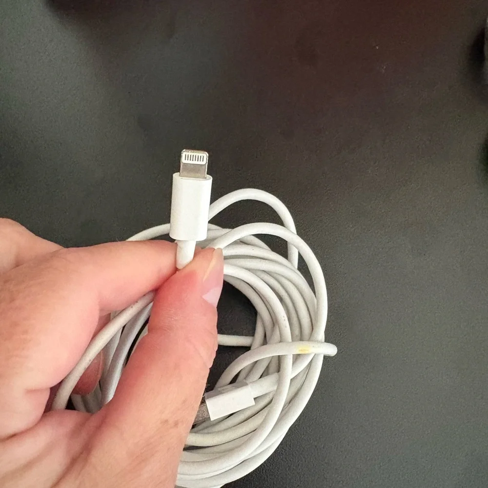 N/A iphone 11 cord