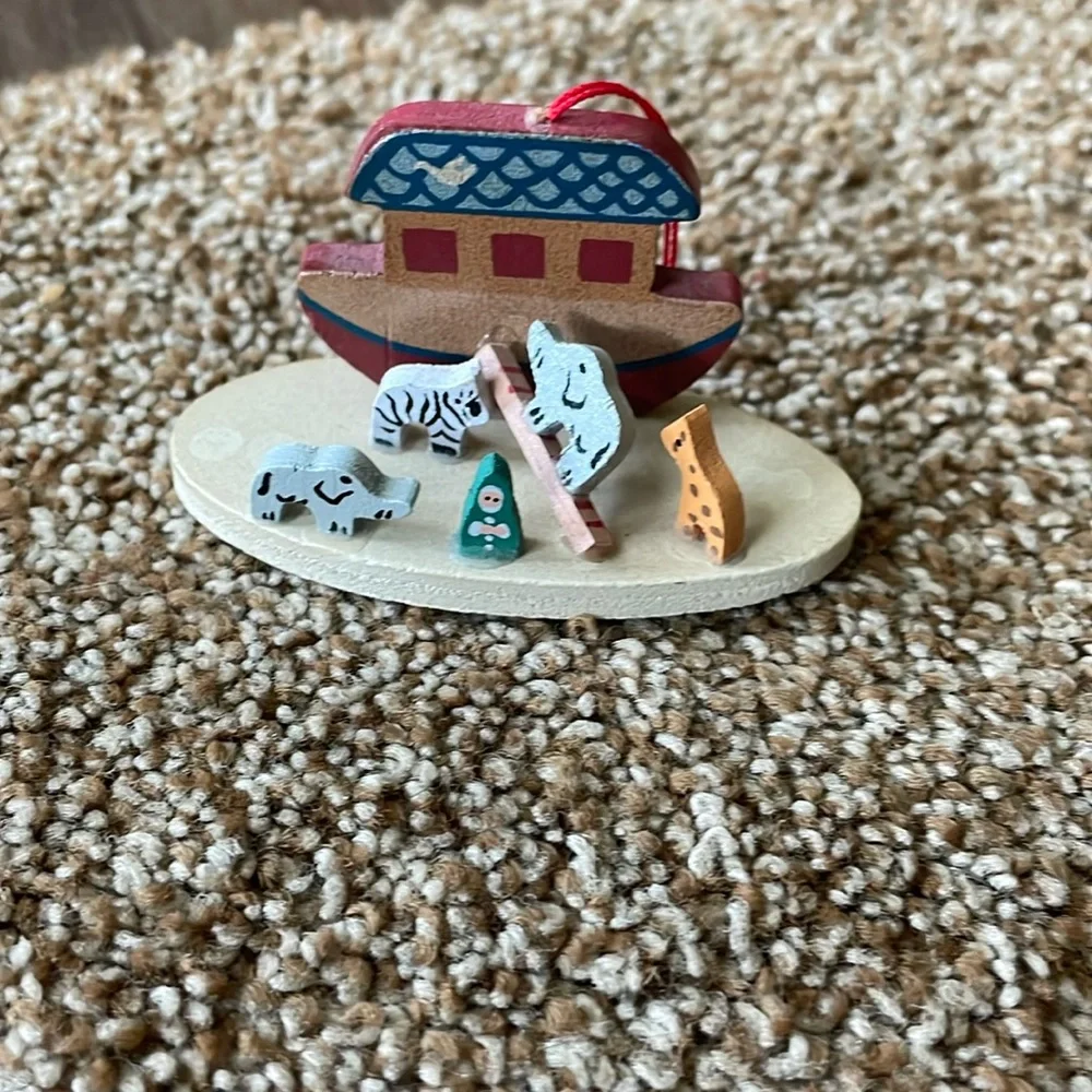 VTG Minature Wooden Noah’s Ark Christmas Ornament