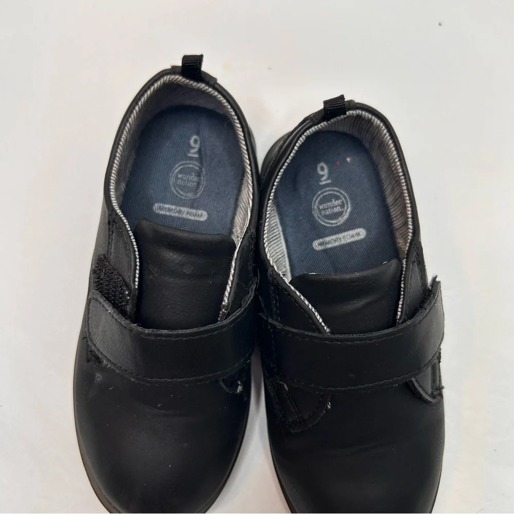 Wonder Nation Boy’s Black Dress Shoes with Velcro Straps Size 9
