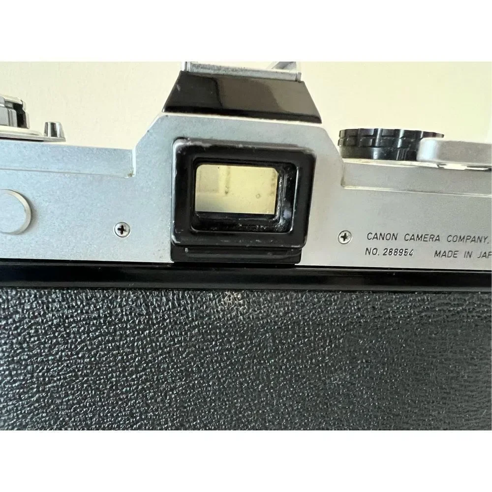 Canon slr camera