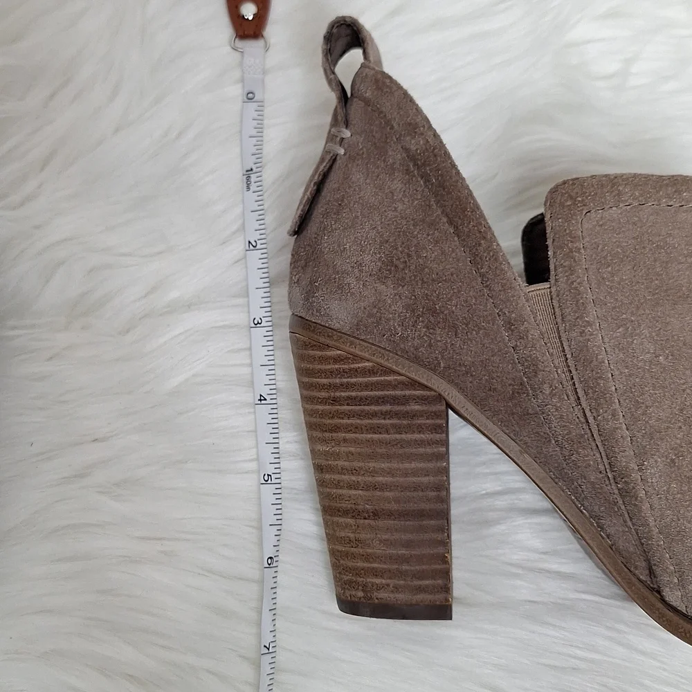 Vince Camuto vince camuto
