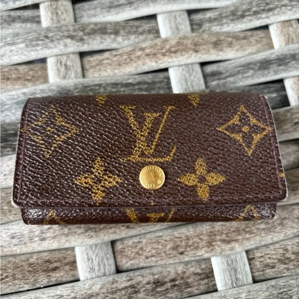 Louis Vuitton Monogram 4 Key Holder