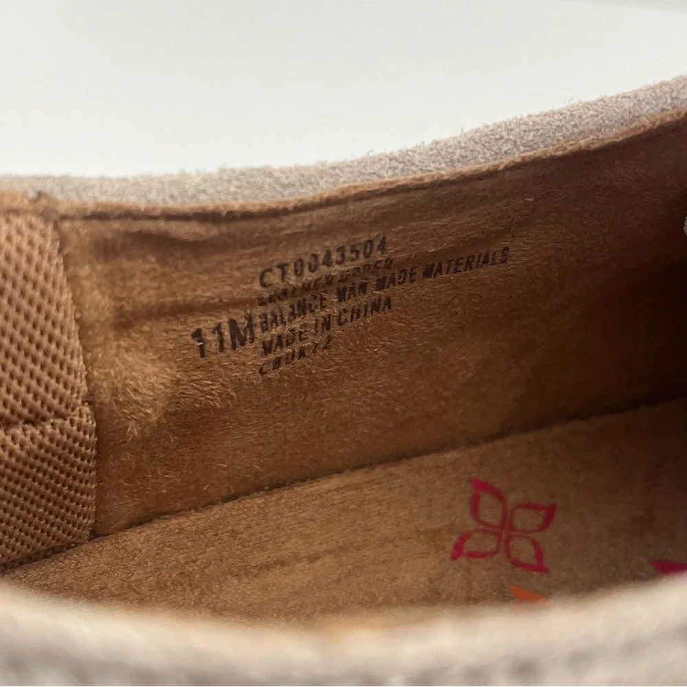 COMFORTIVA Thayer Apron Toe Leather Sneaker In Natural NEW