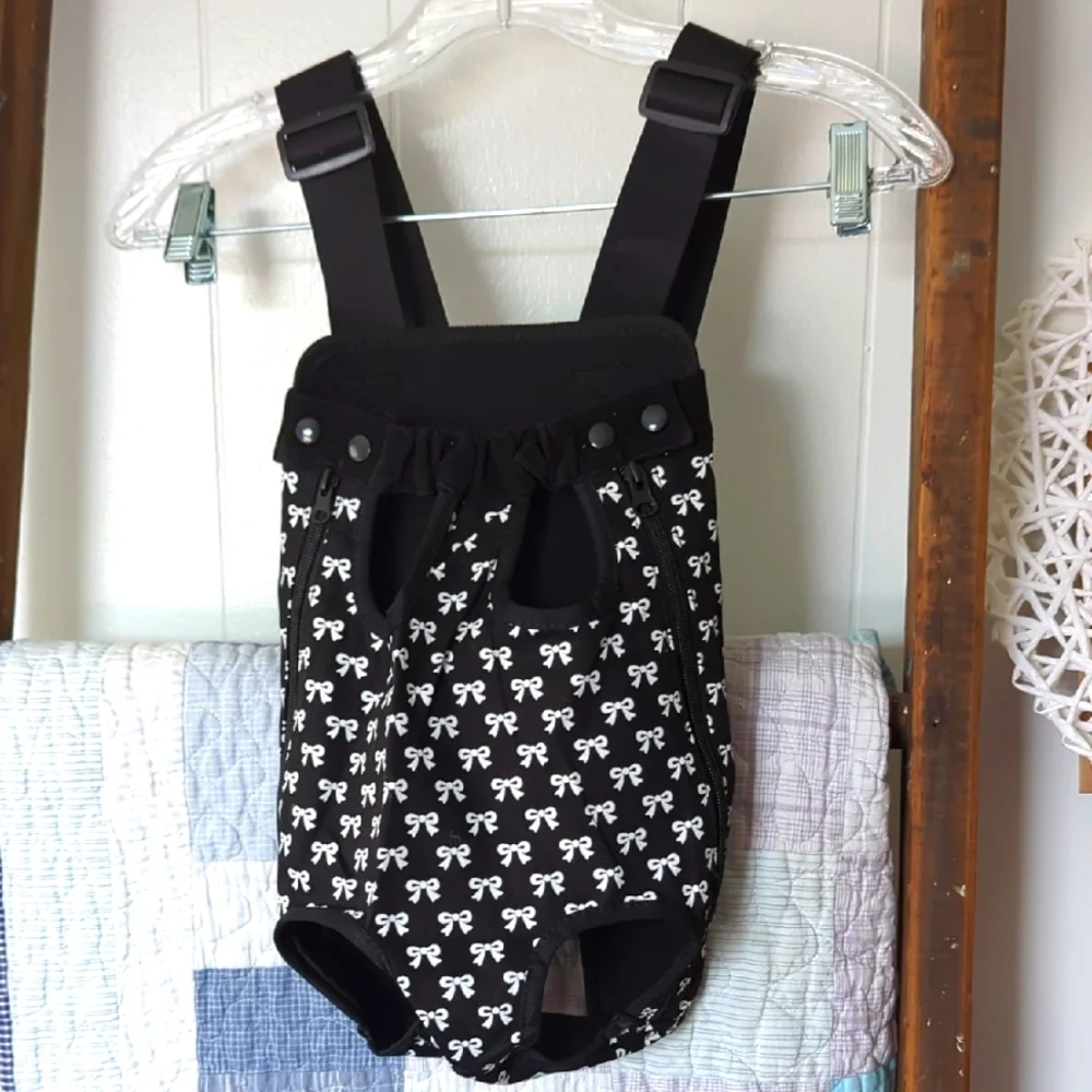 Black and White Bow Print Pet Carrier