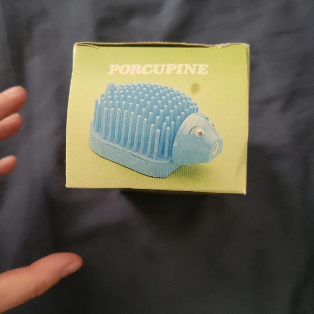 Source Unknown vintage hedgehog