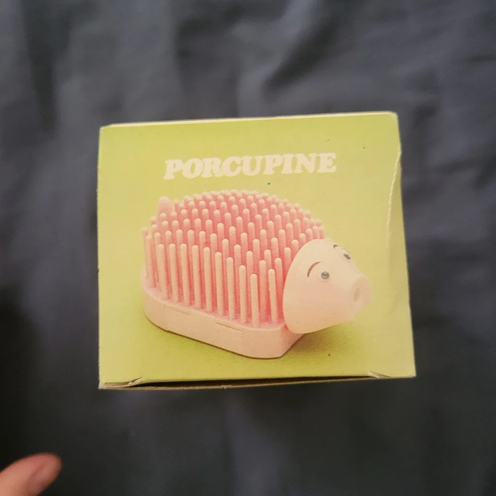 Source Unknown vintage hedgehog