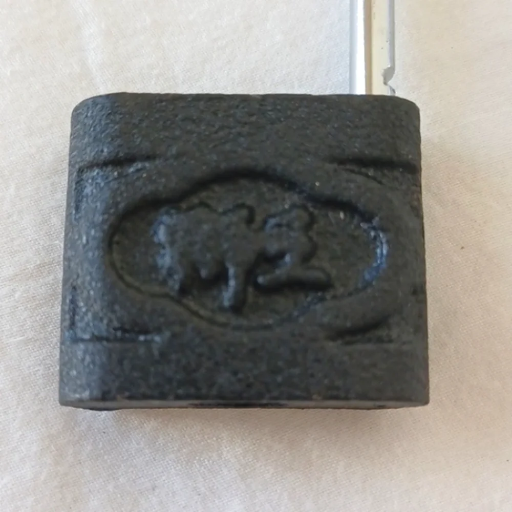 888 vintage padlock